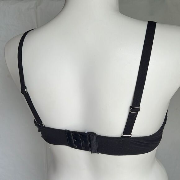 Torrid black underwire bra size 42B - Picture 3 of 9